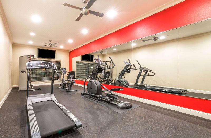 Ramada by Wyndham College Station photo 5