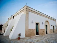 มาสเซเรีย ลากราวินา โรงแรมใน