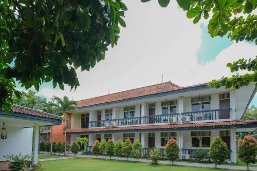 Royal Brongto Hotel Hotels in Kecamatan Mantrijeron