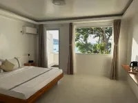 Mr.Krabs Resort Hotel a 