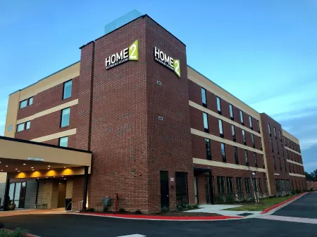 Home2 Suites by Hilton Raleigh Durham Airport RTP Отели рядом с достопримечательностью «Lenovo Building 8»