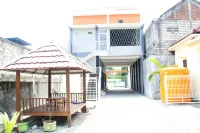 Puri Karomah Syariah RedPartner Hotels in Lamongan