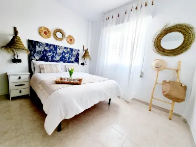 "Lovely Apartment in Molino Blanco Near the Sea (Bella Beach)" Отели рядом с достопримечательностью «Кала де ла Сорра»