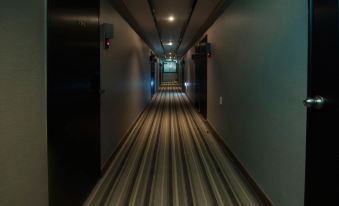 Daejeon Yuseong Top Cloud Hotel