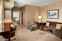 Sheraton Sioux Falls & Convention Center Hotels near University of Sioux Falls