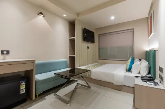 FabHotel Red Vibe - Kasturba Nagar โรงแรมใน