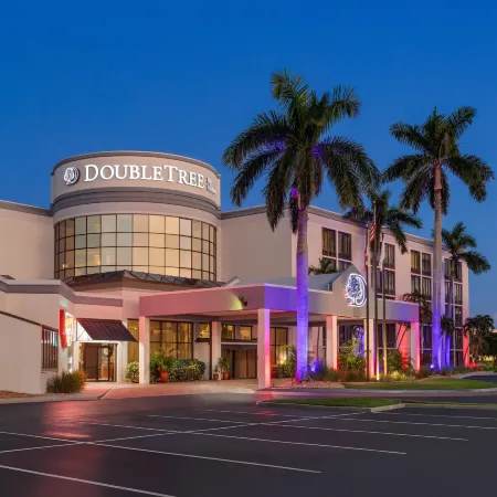 Doubletree by Hilton Fort Myers at Bell Tower Shops