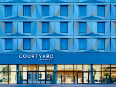 Courtyard Luton Airport Hotels in Luton