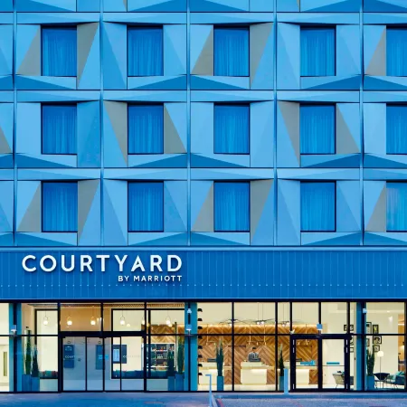 Courtyard Luton Airport