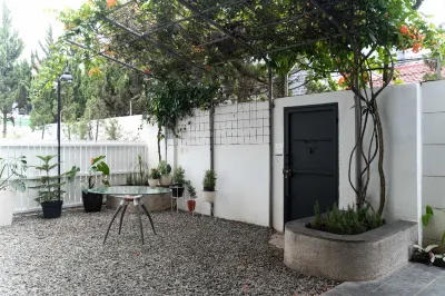 Casuarina Villa Bandung Hoteller i Balonggede