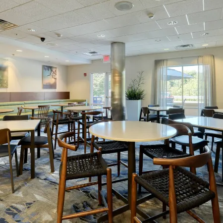 Fairfield Inn & Suites Harrisburg West