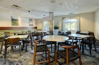 Fairfield Inn & Suites Harrisburg West - servizio colazione