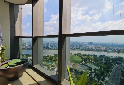 럭셔리 객실 내부