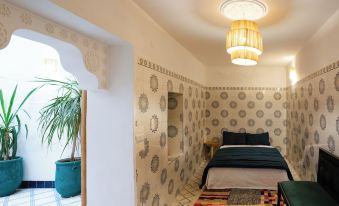 Riad Lkhlil 가는 길
