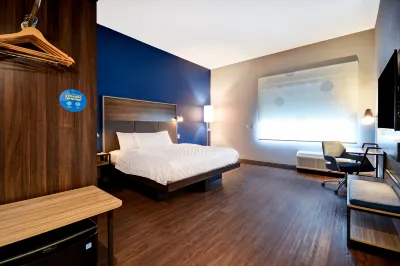 Tru by Hilton Cincinnati Airport South Florence فنادق في Boone County