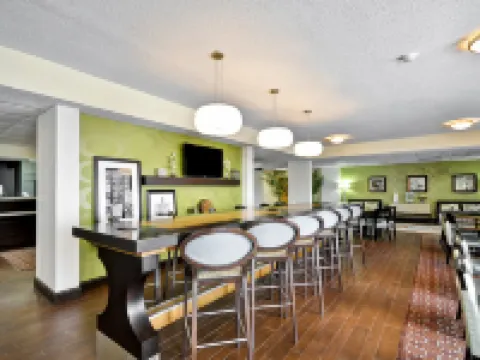 ハンプトン イン コロンバス/ダブリン ダブリンのホテル