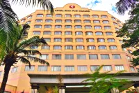 Hotel Gran Puri Manado فنادق في Sario