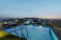 7 Rays Hotel - Kolam Atas Bumbung