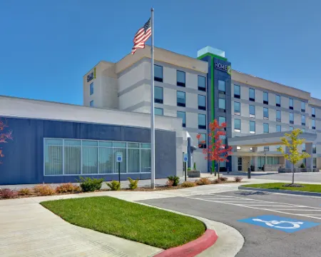 โฮม2 สวีทส์ บาย ฮิลตัน สปริงเดล โรงแรมในสปริงเดล