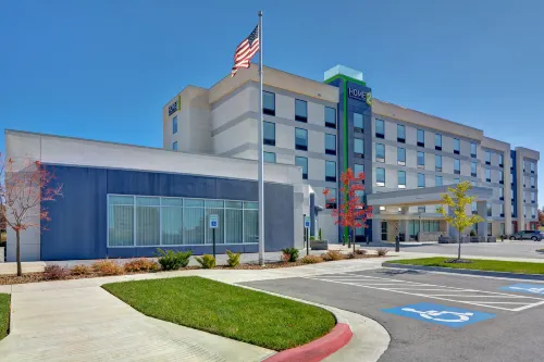 Home2 Suites by Hilton Springdale Hotels in Springdale