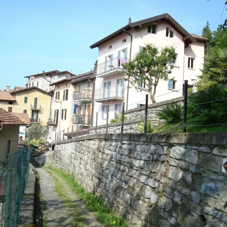 Dream view - Spacious apartment with large garden