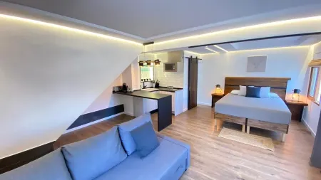 LOVE IN NAVALON!! - COMFORTABLE RELAX APARTMENT Отели рядом с достопримечательностью «Torreta Mariola»