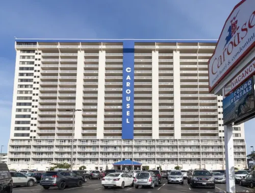 STUNNNG OCEAN FRONT CAROUSEL RESORT CONDO