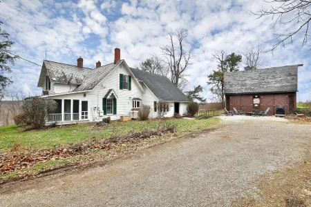 Gambier Country Boho Hot Tub & Tranquility