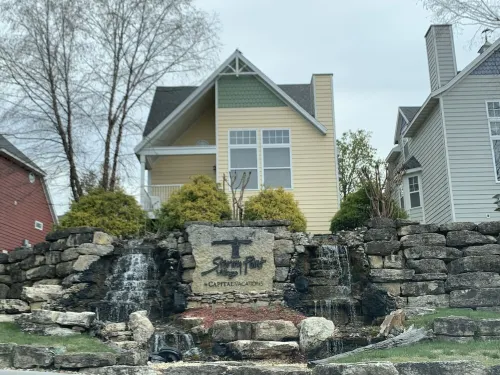 BIG FUN! Top Branson Family Vacation Destination! Modern 3BDR Cottage