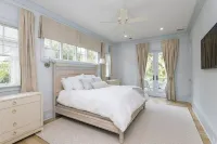 Newer home perfect for golf trips and long-term rentals! Hotels near Roy Barth Tennis Center
