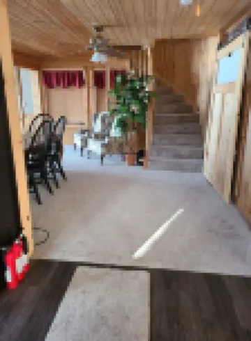 Lake Home Off Season Sept to May.