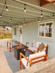 Bluff Cottage - Waterfront home near Olympic National Park