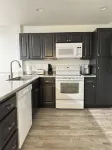 Freshly renovated condo in the heart of College Station! Sleeps 6