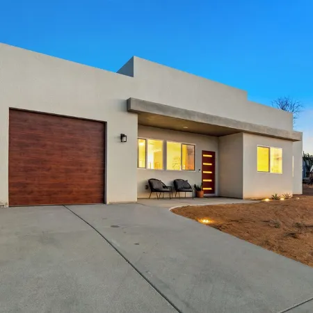 COZY JOSHUA TREE HOME- 9 min to the park! with Hot Tub