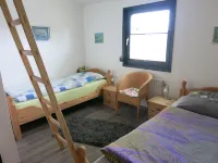 Vacation home that offers rest and relaxation during every season Отели рядом с достопримечательностью «National Park House Museum Fedderwardersiel»
