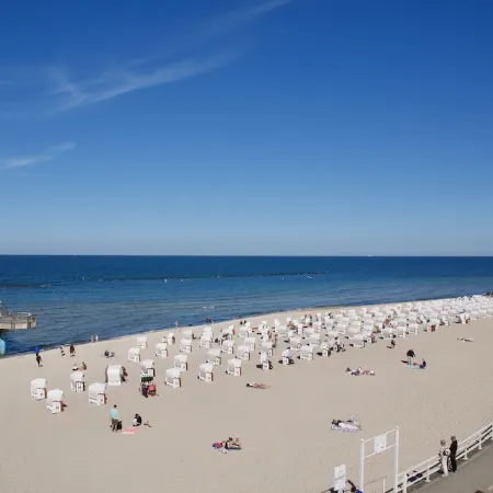 Quiet and modern vacation apartment very close to the beach