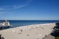 Quiet and modern vacation apartment very close to the beach