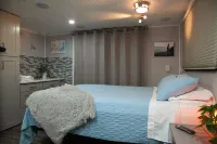 Romantic Getaway with Sauna, fireplace and great seal watching فنادق في Oakley