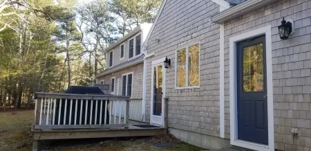 Renovated 4BR/2BA expanded Cape on private quiet street