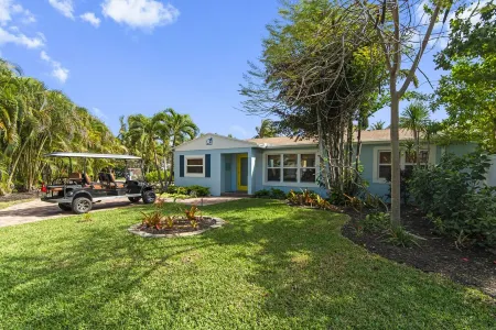 Have fun with the whole family at this beautiful Florida home. Отели в г. Бойнтон Бич