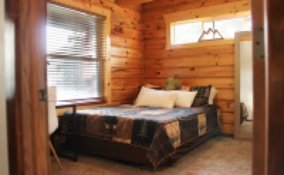 Cabin Oasis on Lake Winnebago "Minutes from EAA"