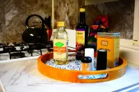 Charming 1-bedroom flat in lovely Corning Hotels in Corning