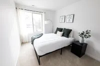 NEW mid- century modern 4bedroom oasis