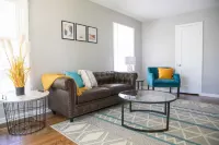 Cute Home, Newly Remodeled, Great Location! - 2つ星