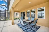 LUX HOME 5 Beds 4 1/2 baths HEATED POOL AND SPA