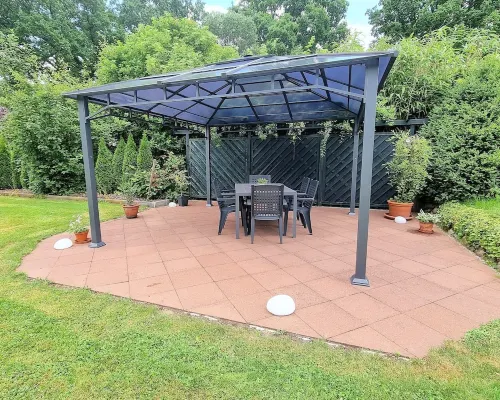Mod. Apartment with balcony, 4 persons, near Hamburg Hotels in Seevetal