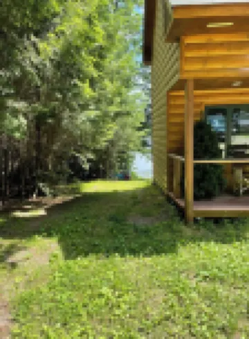 Lakefront Hemlock house on 3 acres, 5-Bdrm retreat on private lake, near casino