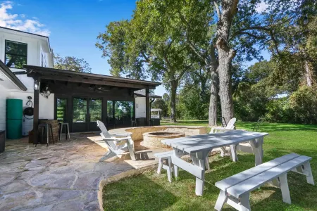 Modern Farmhouse on the Guadalupe River in Seguin, TX!