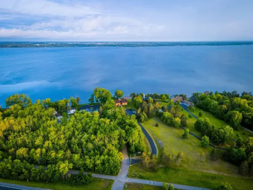 Breezy Hills - Unit 3; Lake Bemidji, King bd, Kayaks, PB Trail!