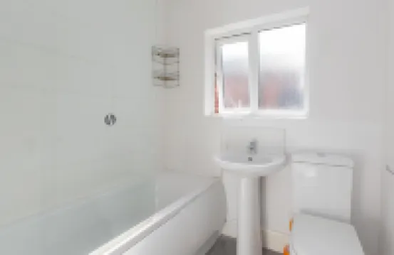 Townhouse @ 27 Electricity St Crewe